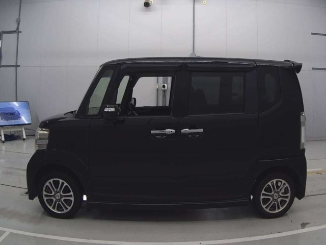 HONDA N BOX 2014