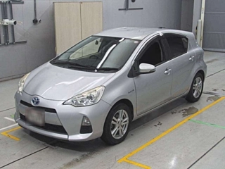TOYOTA AQUA 2014