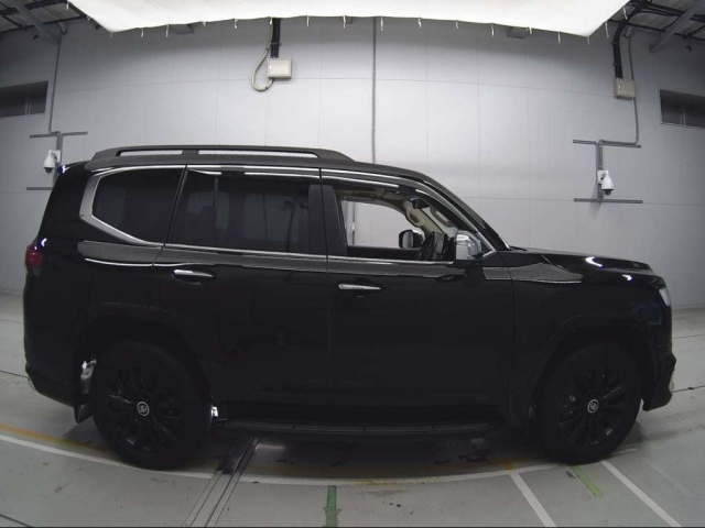 TOYOTA LAND CRUISER 2022