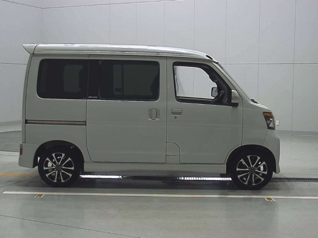 DAIHATSU ATRAI WAGON 2013