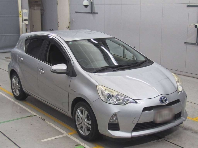TOYOTA AQUA 2014