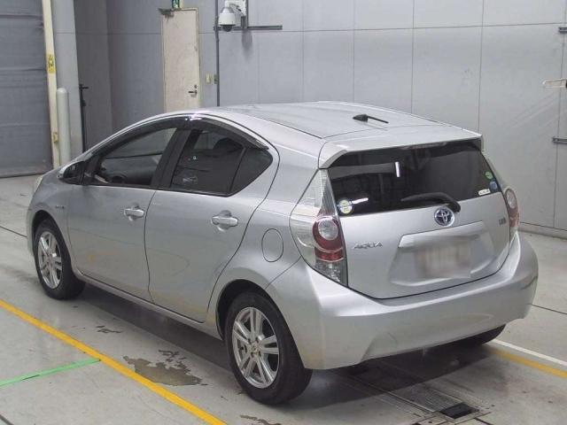 TOYOTA AQUA 2014