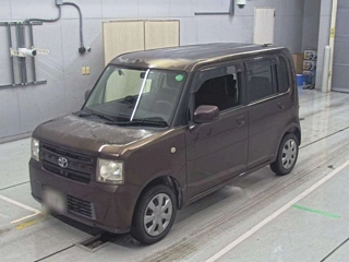 TOYOTA PIXIS SPACE 2012