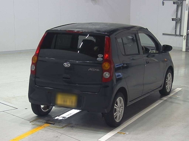 DAIHATSU MIRA 2010