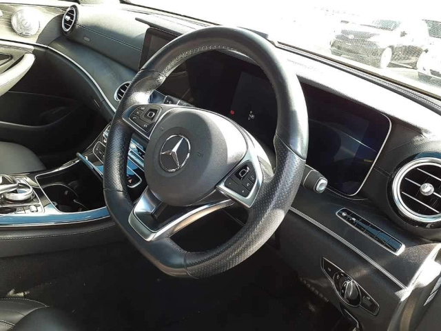 MERCEDES BENZ E CLASS 2017