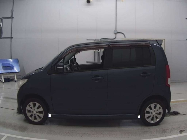 SUZUKI WAGON R 2010