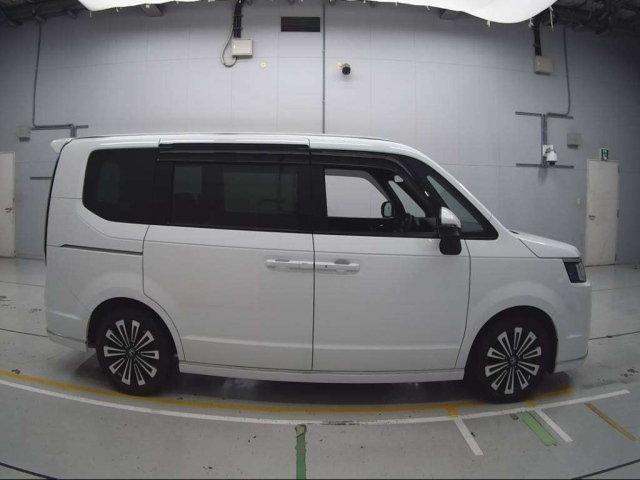 HONDA STEP WAGON 2022