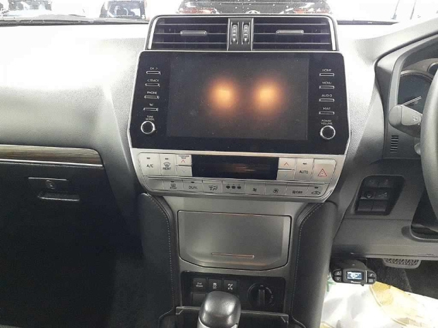 TOYOTA ALPHARD 2022