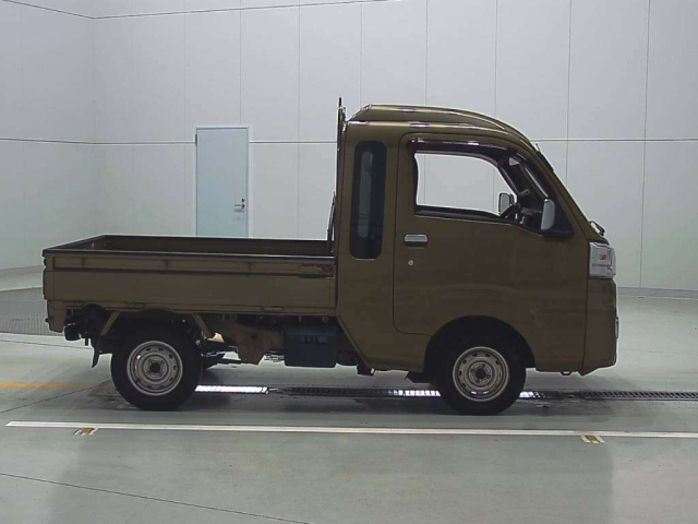 DAIHATSU HIJET TRUCK 2015