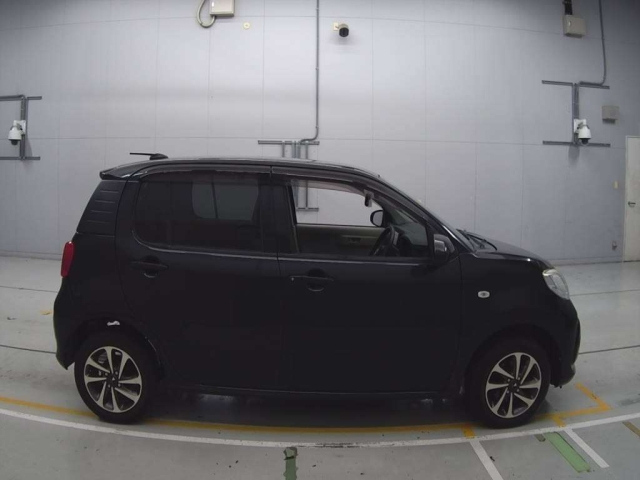 TOYOTA PASSO 2016