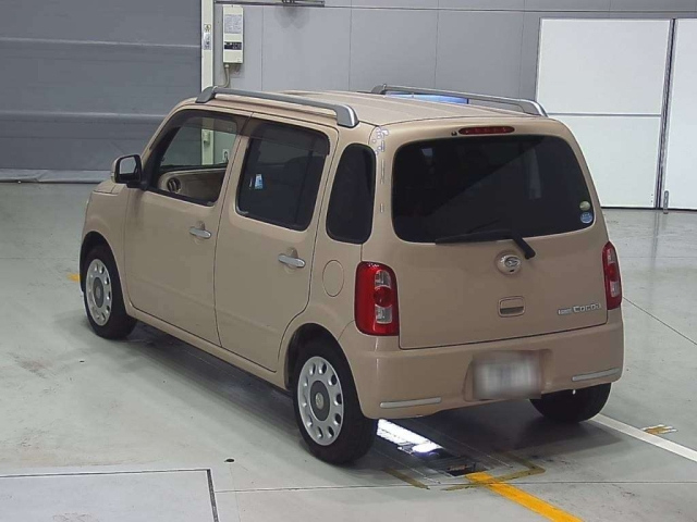 DAIHATSU MIRA 2010