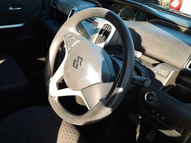 SUZUKI SOLIO 2015