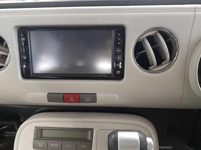 DAIHATSU MIRA 2010