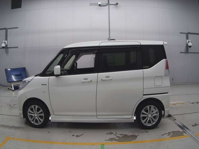SUZUKI SOLIO 2015