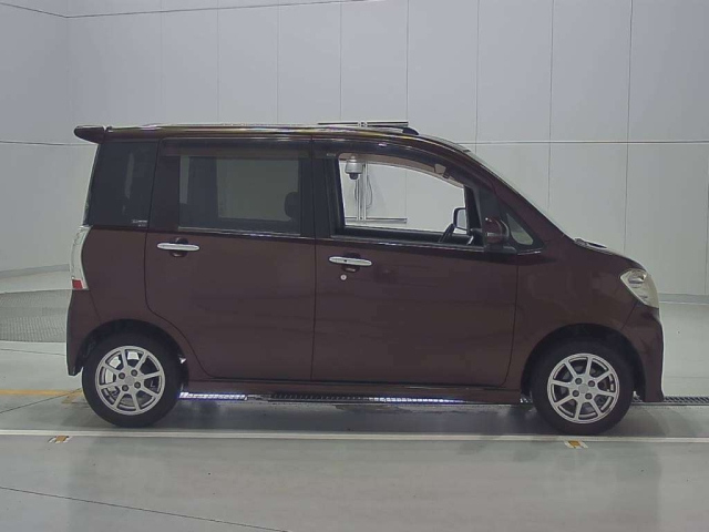 DAIHATSU TANTO EXE 2014