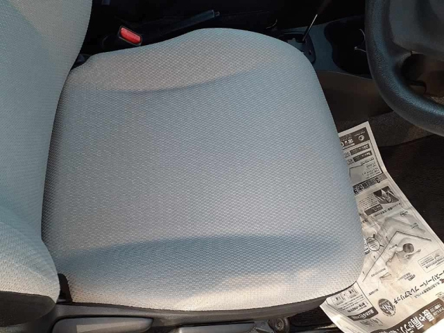 TOYOTA VITZ 2011