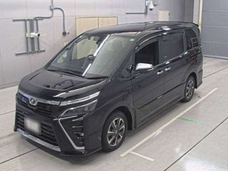 TOYOTA VOXY 2019