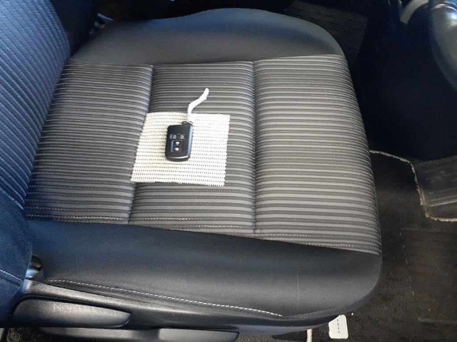 TOYOTA VOXY 2019