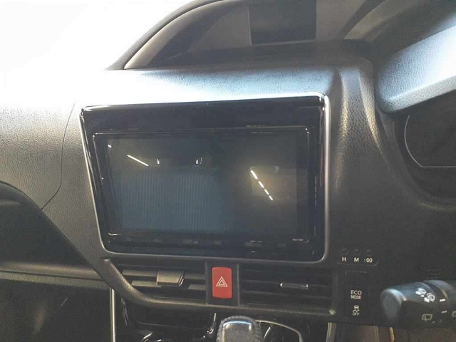 TOYOTA VOXY 2019