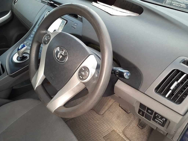 TOYOTA PRIUS 2009