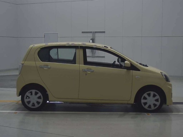 DAIHATSU MIRA E S 2015