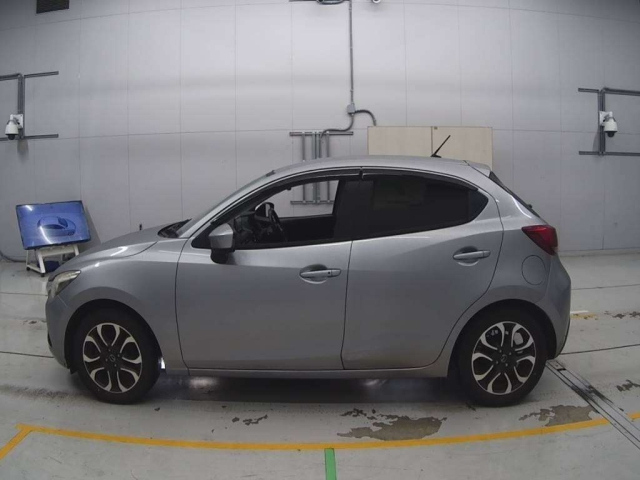 MAZDA DEMIO 2014