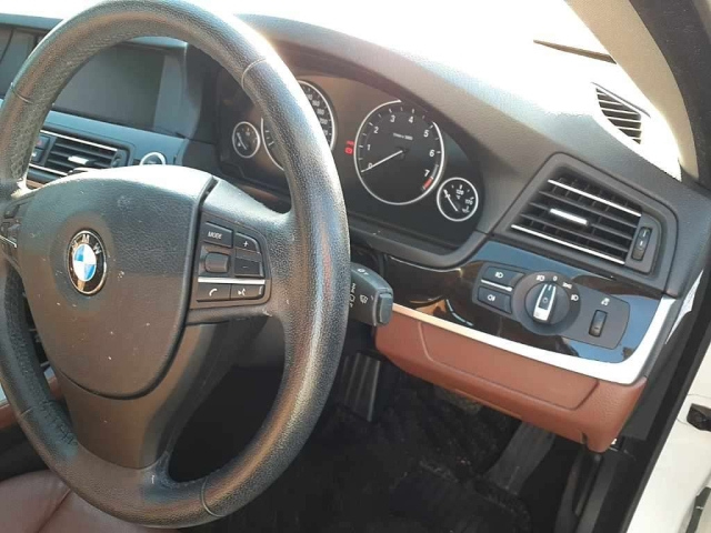BMW 5 SERIES 2012