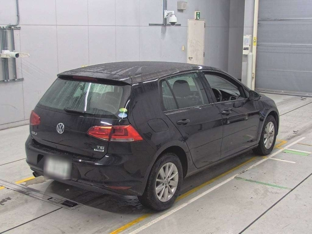 VOLKSWAGEN GOLF 2015