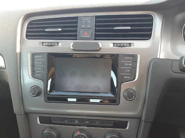 VOLKSWAGEN GOLF 2015