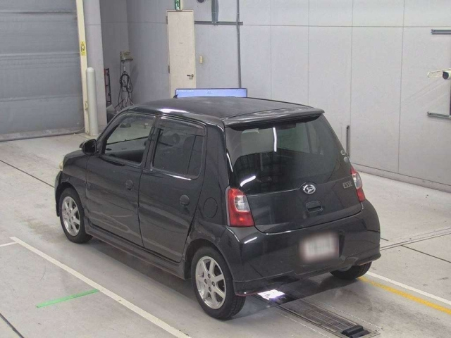 DAIHATSU ESSE 2010