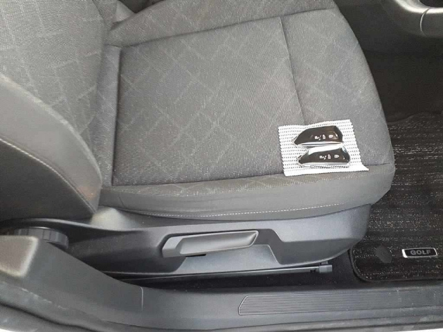 VOLKSWAGEN GOLF 2021