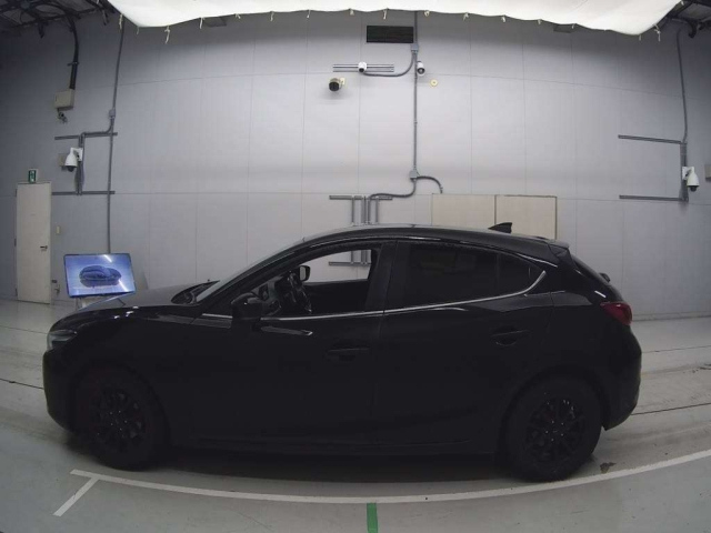 MAZDA AXELA 2017