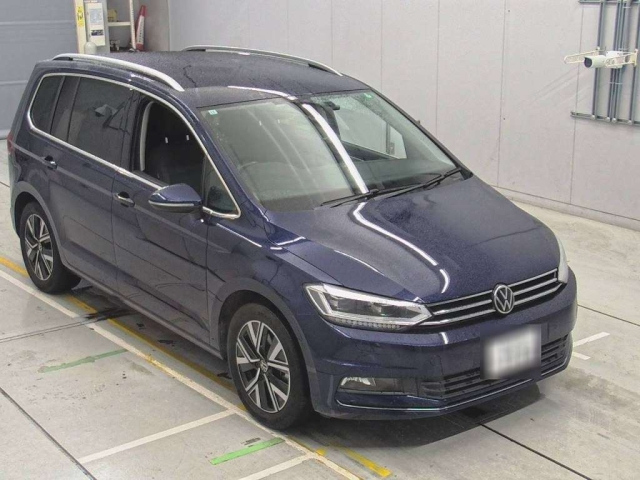 VOLKSWAGEN GOLF TOURAN 2021