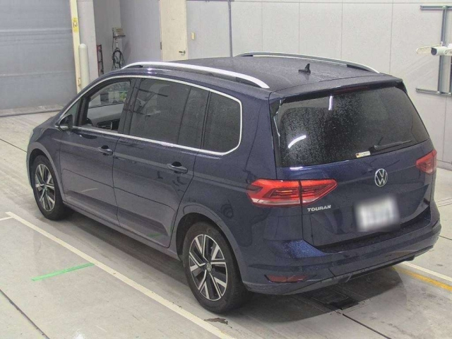VOLKSWAGEN GOLF TOURAN 2021