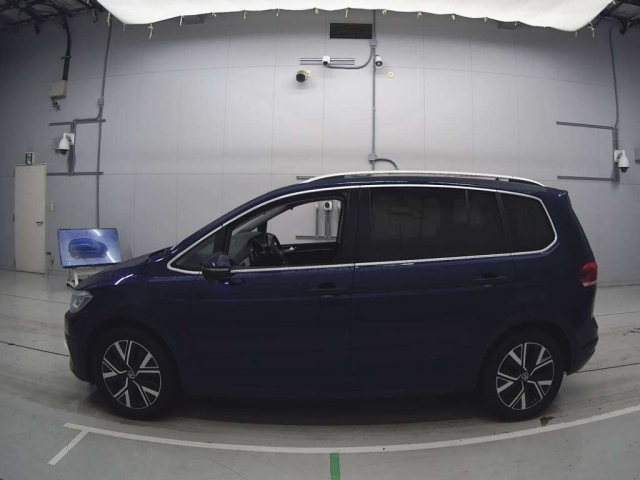 VOLKSWAGEN GOLF TOURAN 2021