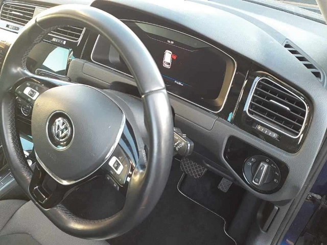 VOLKSWAGEN GOLF VARIANT 2019