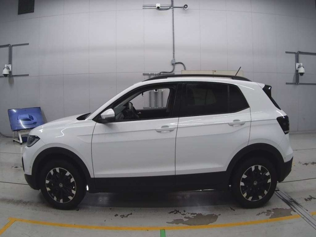 VOLKSWAGEN T-CROSS 2024