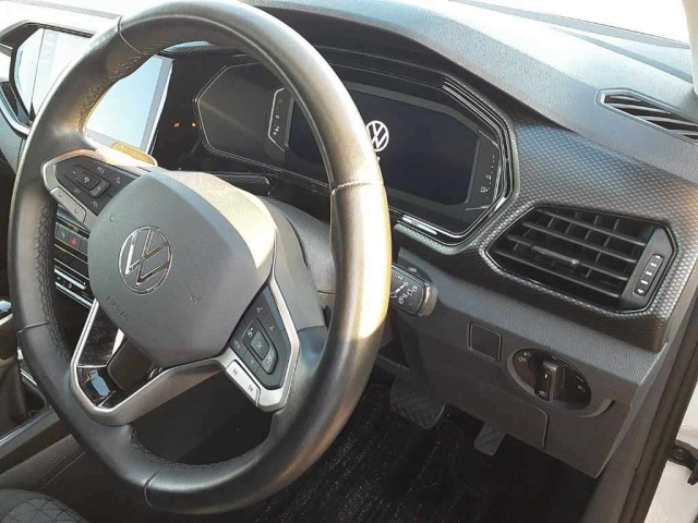 VOLKSWAGEN T-CROSS 2024