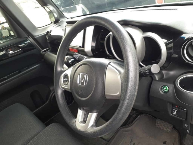 HONDA N BOX 2016