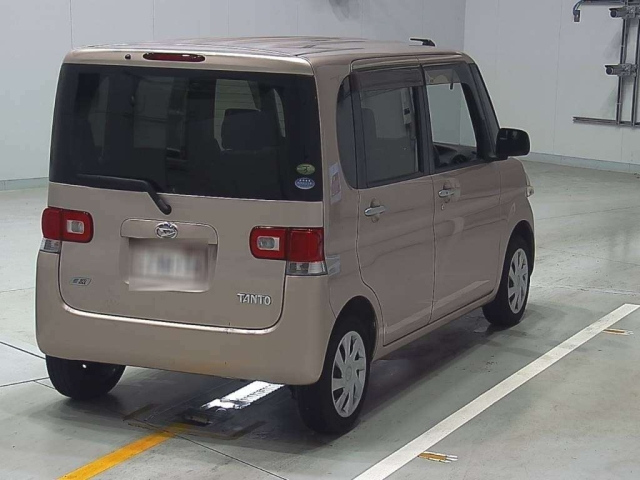 DAIHATSU TANTO 2012