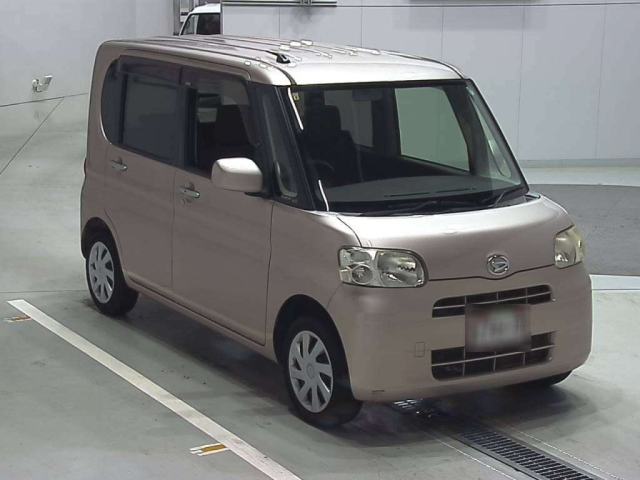 DAIHATSU TANTO 2012