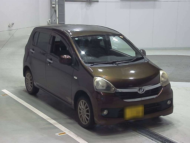 DAIHATSU MIRA E S 2014
