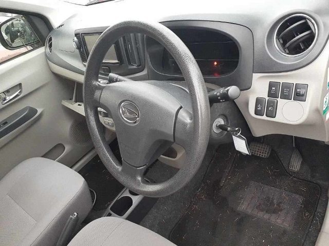 DAIHATSU MIRA E S 2014
