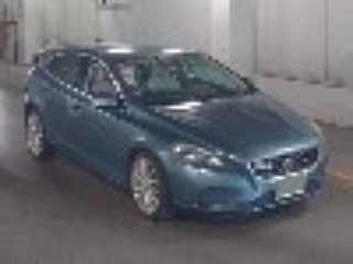 Заказать VOLVO V40