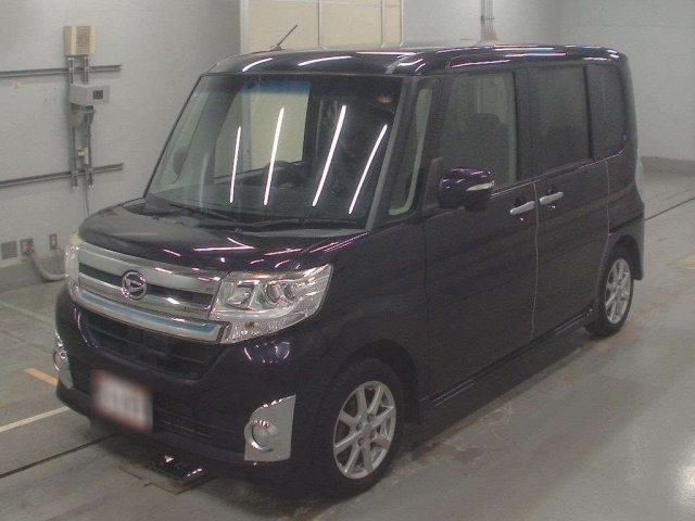 DAIHATSU TANTO 2015