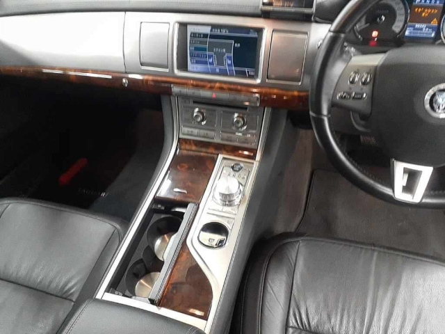 JAGUAR XF SERIES 2011