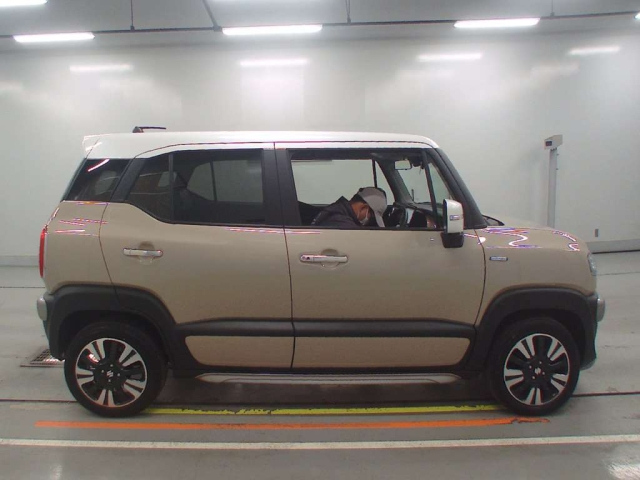 SUZUKI XBEE 2024