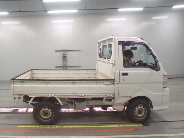 DAIHATSU HIJET TRUCK 2011