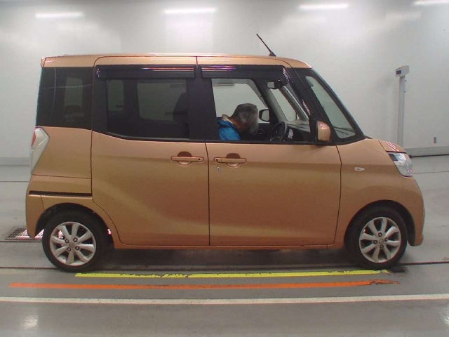 NISSAN DAYZ ROOX 2018