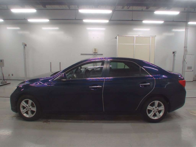 TOYOTA MARK X 2012